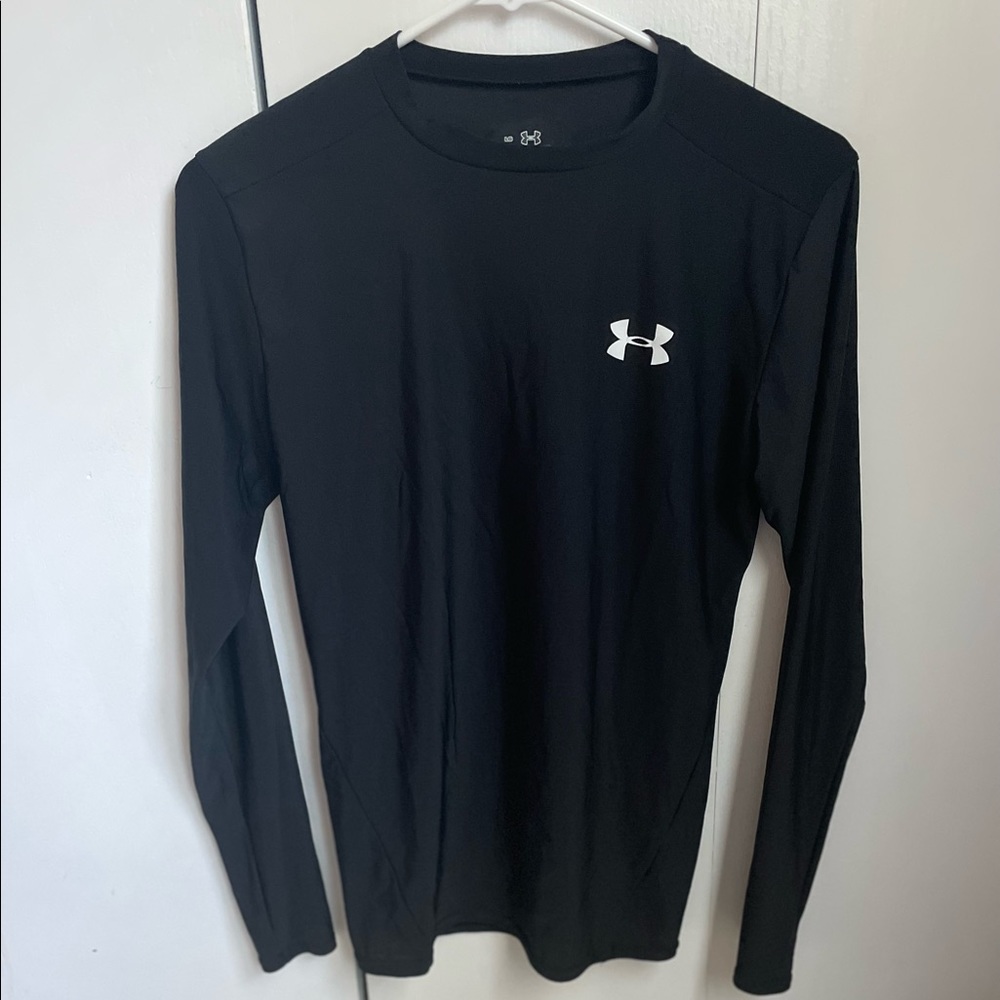 Black Under Armour Heat Gear Long Sleeve Top